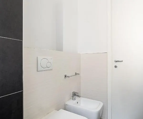 Bernini In Zona Sant'orsola By Wonderful Italy 아파트 *