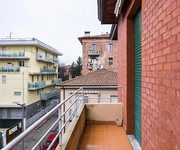 Bernini In Zona Sant'orsola By Wonderful Italy Bologna